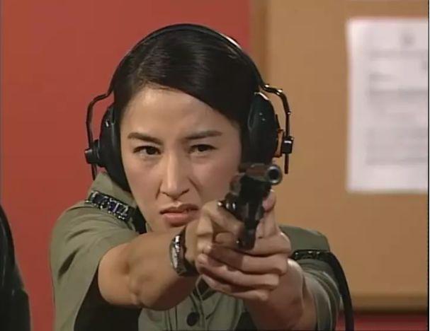 千万别小看香港的陀枪师姐！屯门一枪定乾坤，30年淬炼的正义之刃：1