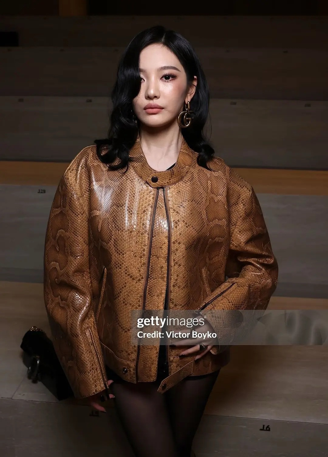 宁艺卓这张照片不知道的还以为她得罪了摄影师呢