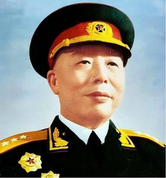 1949年渡江前夜，一句命令被听错，上百艘木船提前冲向长江，司令员宋时轮却用一句