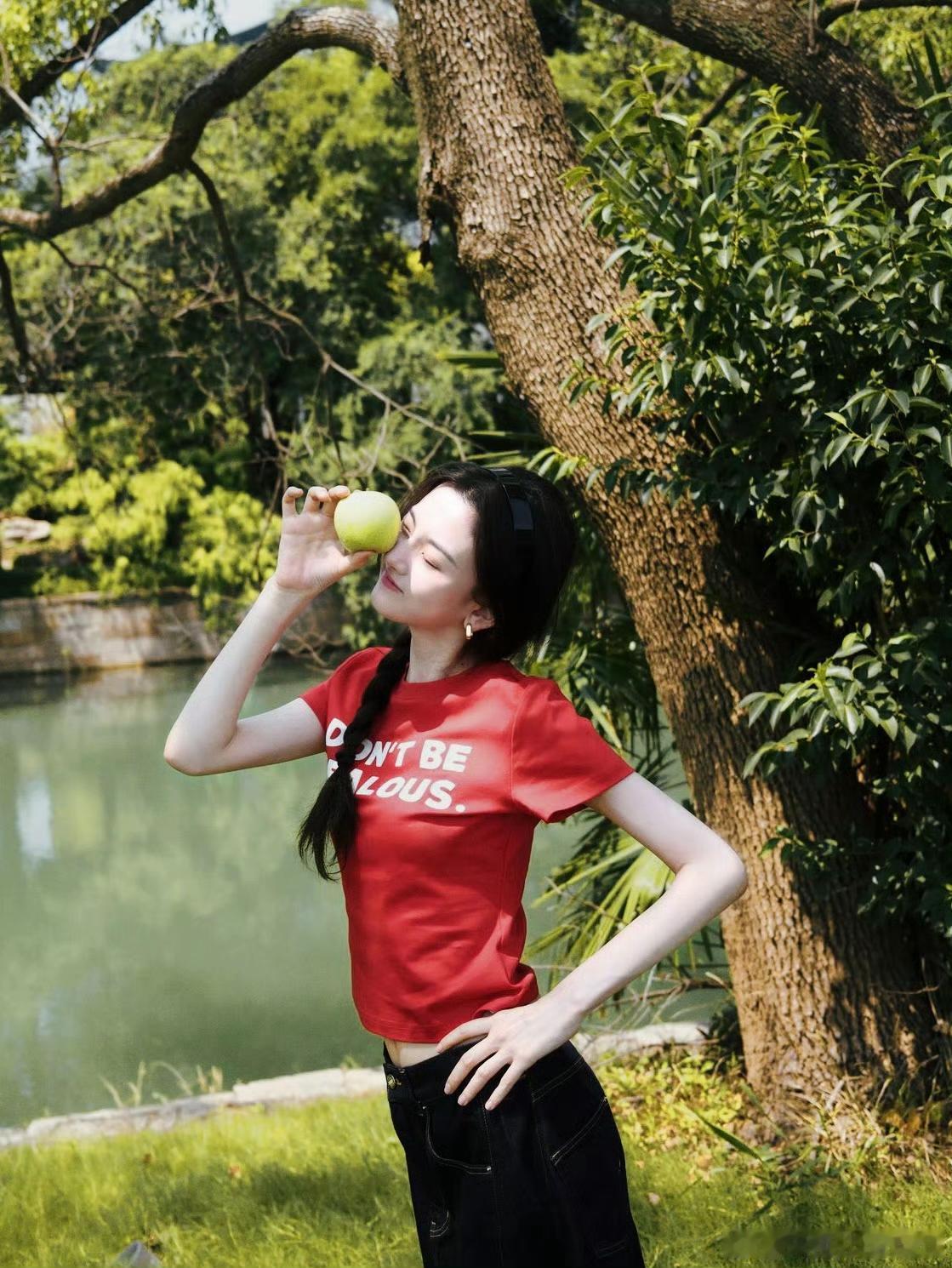 一起呼吸新鲜空气吧😘宋祖儿娱乐
