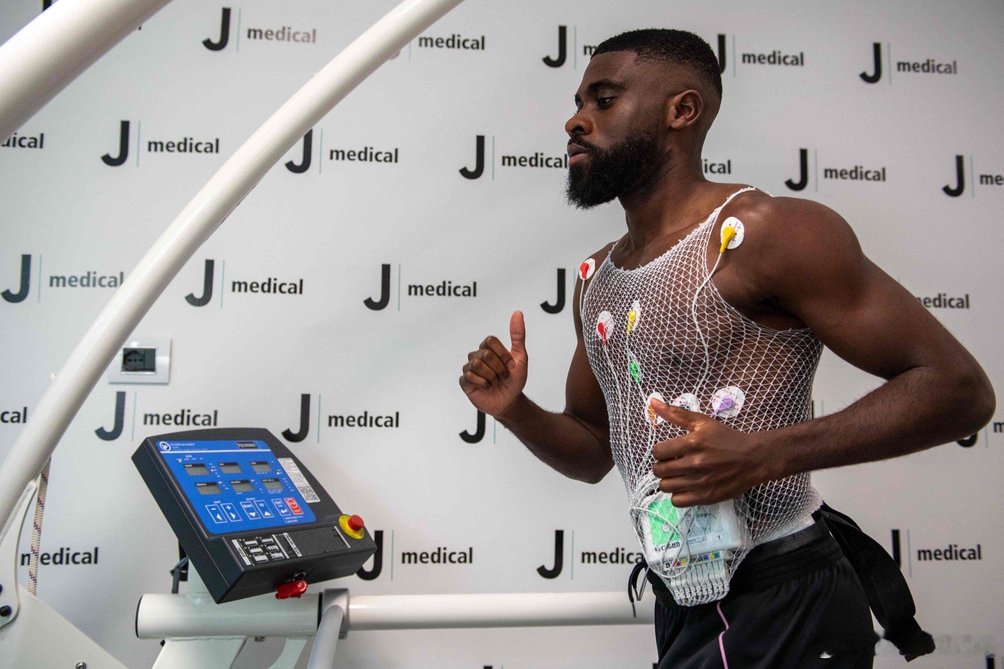 不愧是小钢炮，真壮啊。尤文图斯