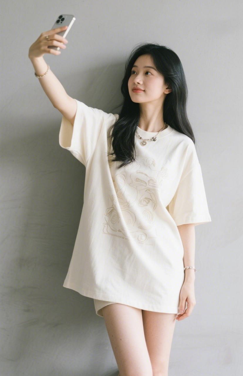 有些东西真的是太现实：别找别人诉苦了，你诉说的是你的苦，可别人听到的，可能就是茶