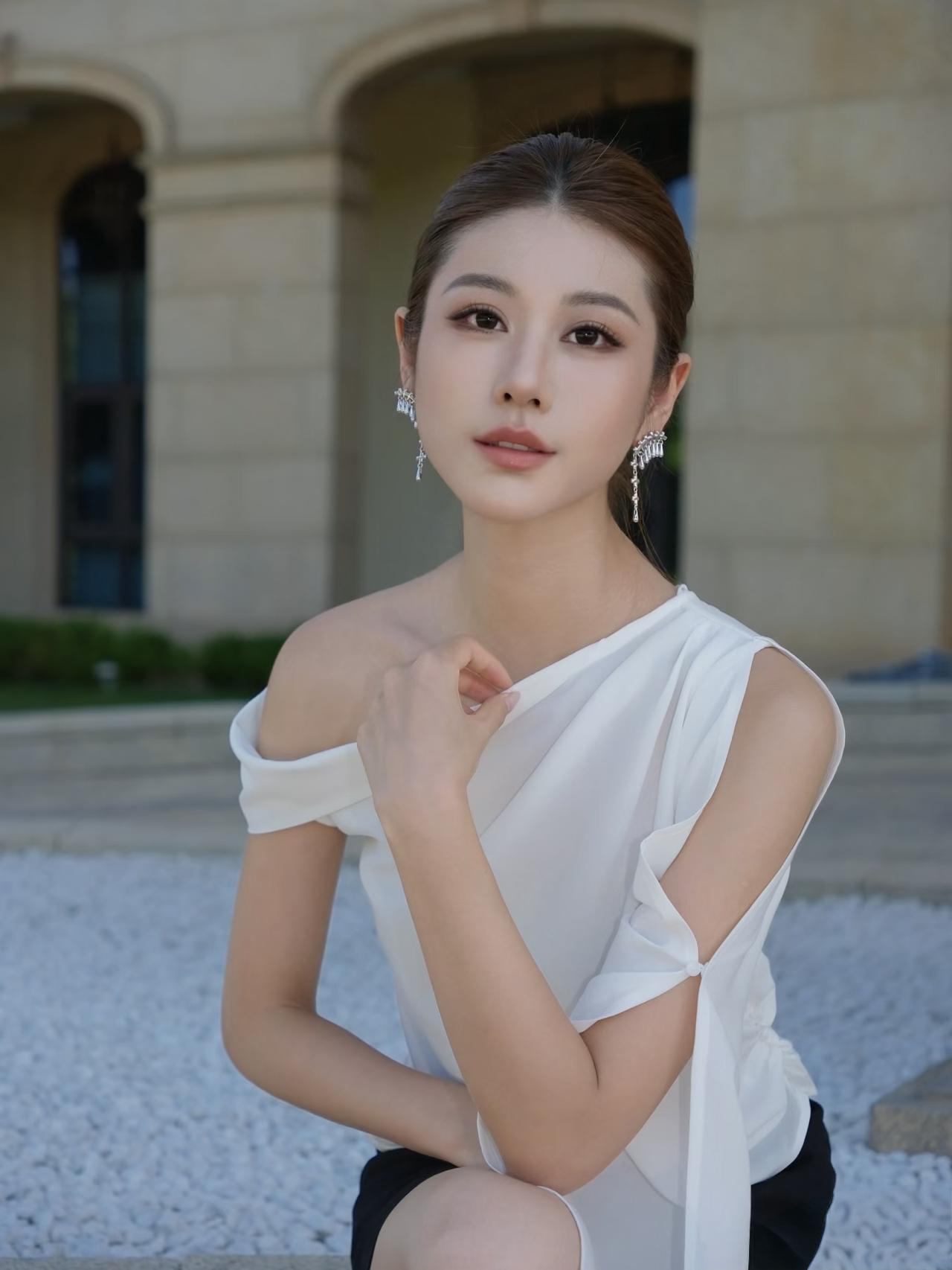 你认为最有气质的美女是谁