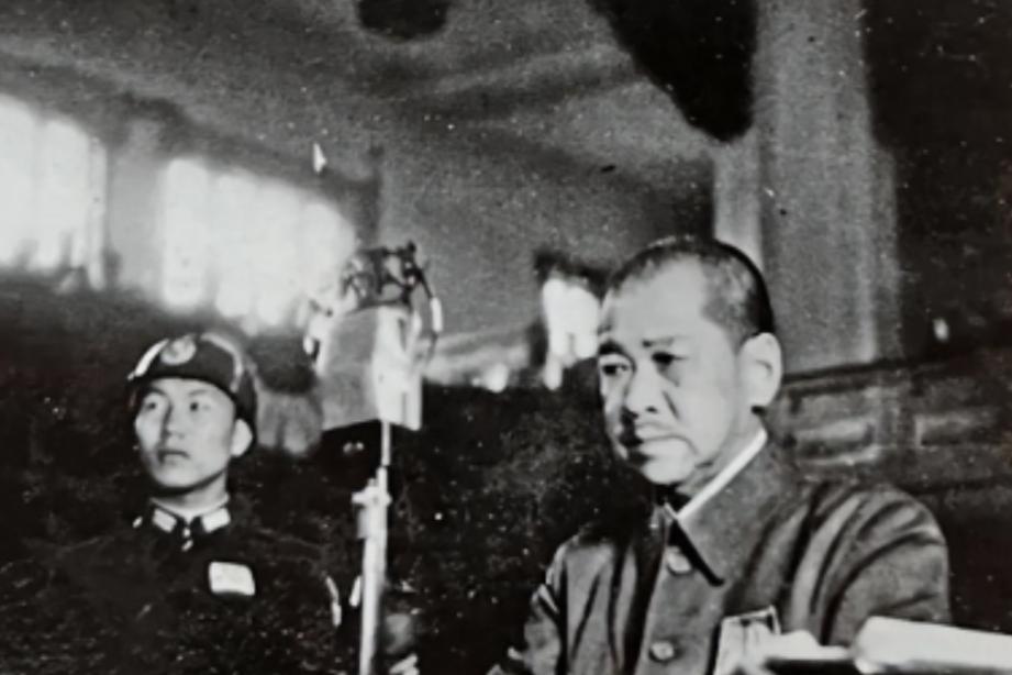 1939年长沙战场上，当薛岳得知对面是南京屠城的第六师团，中国士兵烧完纸钱后说的