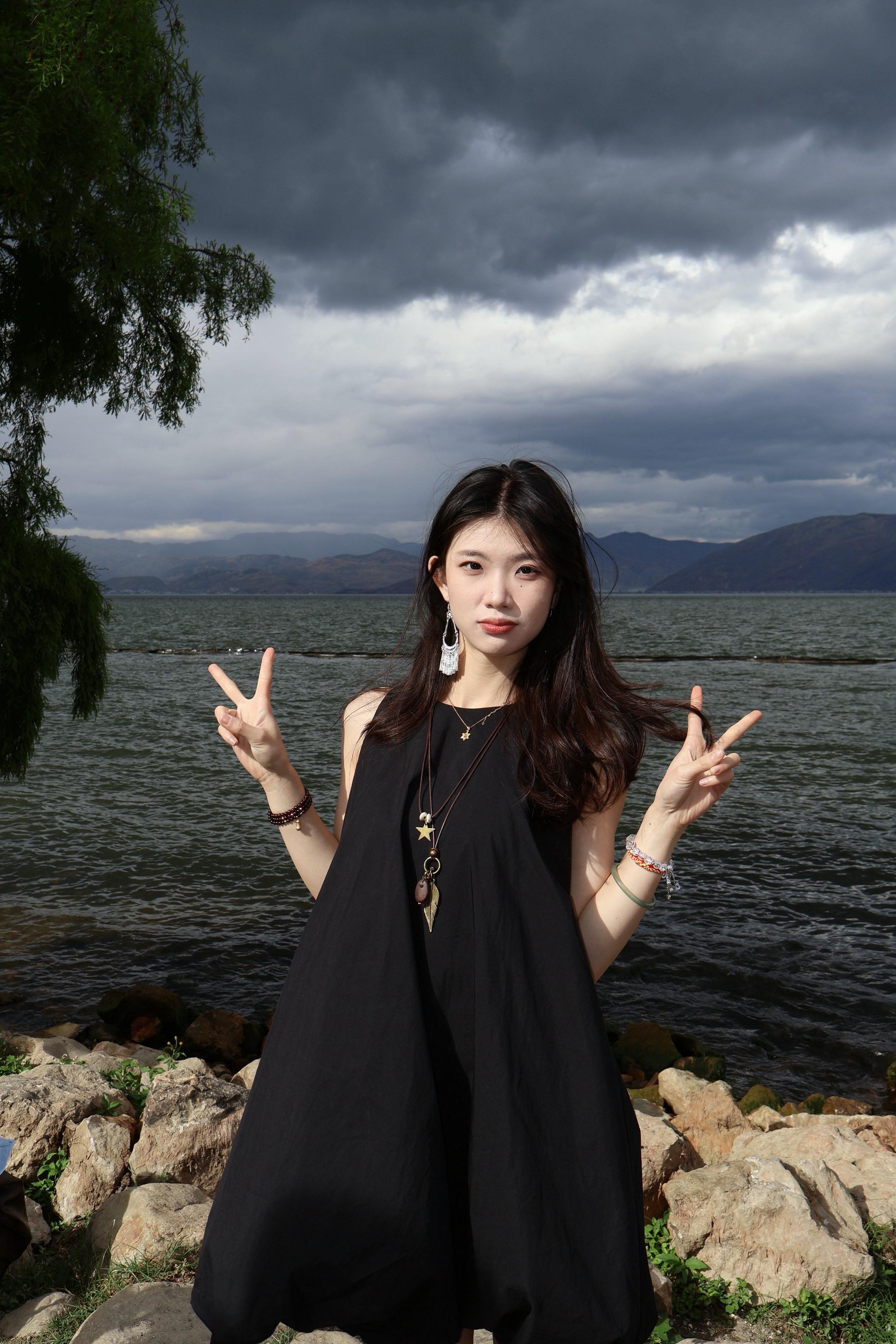 阴天的大理依旧很美。幸福就像猫追自己的尾巴 ₌᳐･֊･₌᳐੭