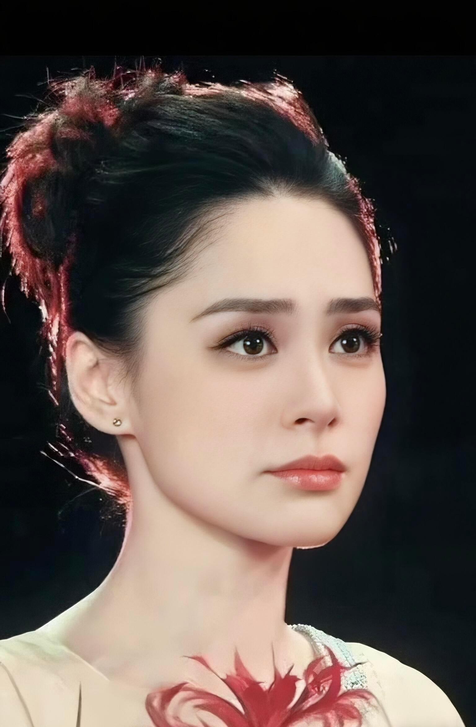 阿娇皮肤状态阿娇这盛世美颜,几十年不带变的