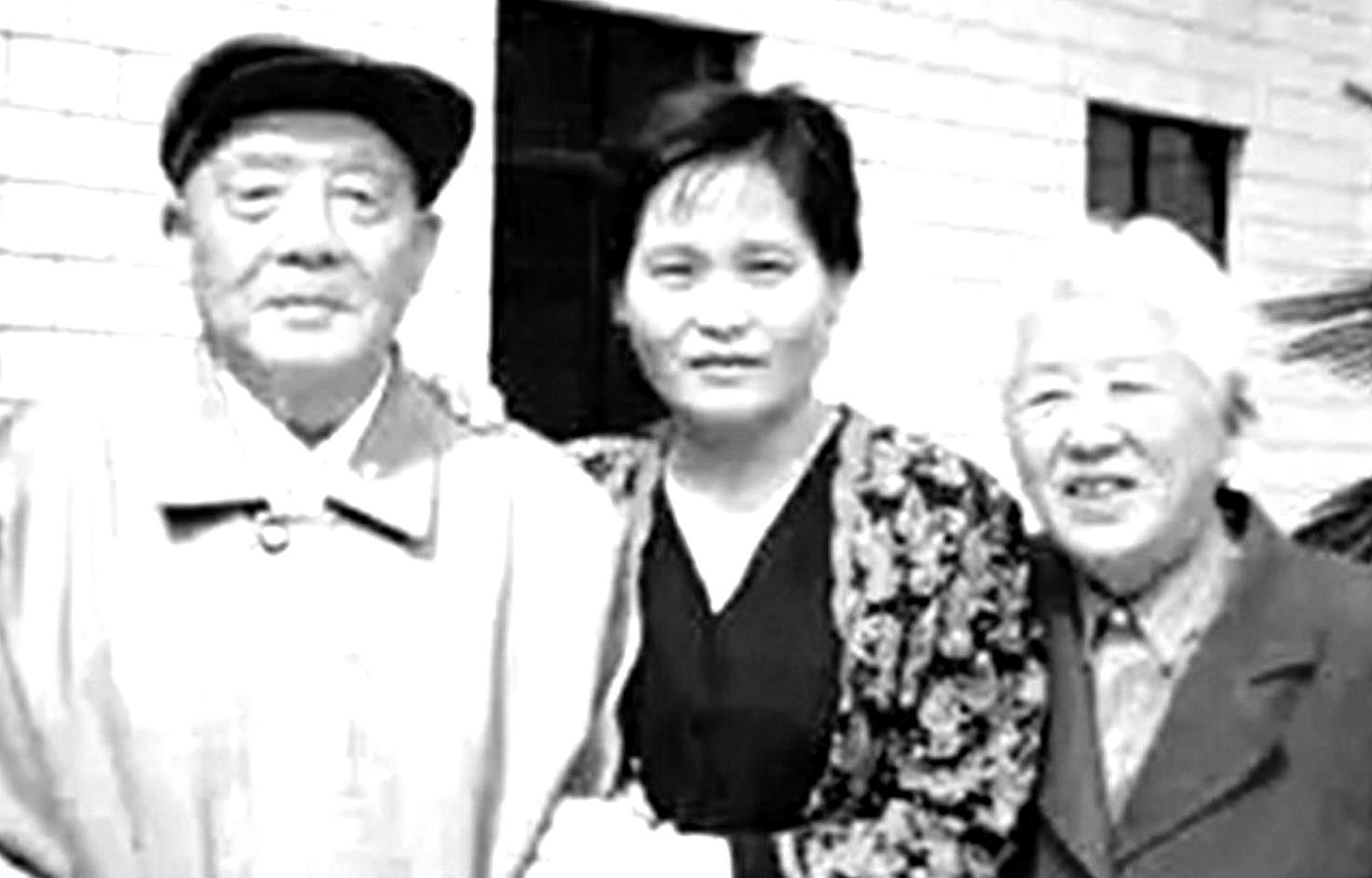 1986年冬，原昆明军区副司令韦统泰少将的儿子前往南京出差，老父亲把他特意叫来。