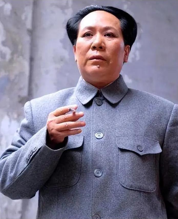 为啥咱们从不主动收拾日本？毛主席早把底说透了：“日本人敢再欺负我们，问题还是出在