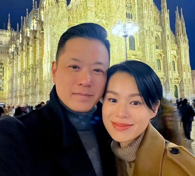 果然还是男人更懂男人，我老公看到胡杏儿，回应她老公在夜店的事情，说了一句实话，