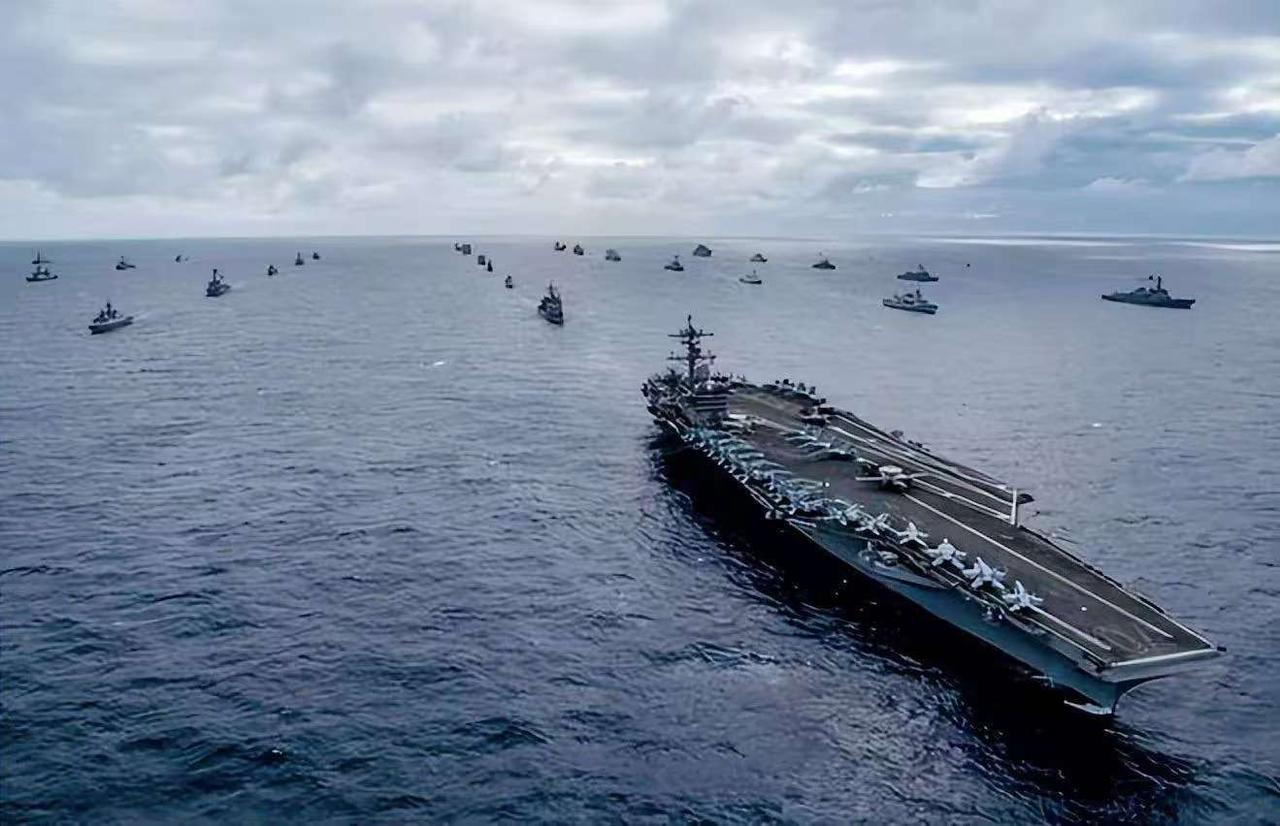 很多人不理解，说以色列怎么回事，怎么突然就打击伊朗了！原因其实很简单！首先，以色