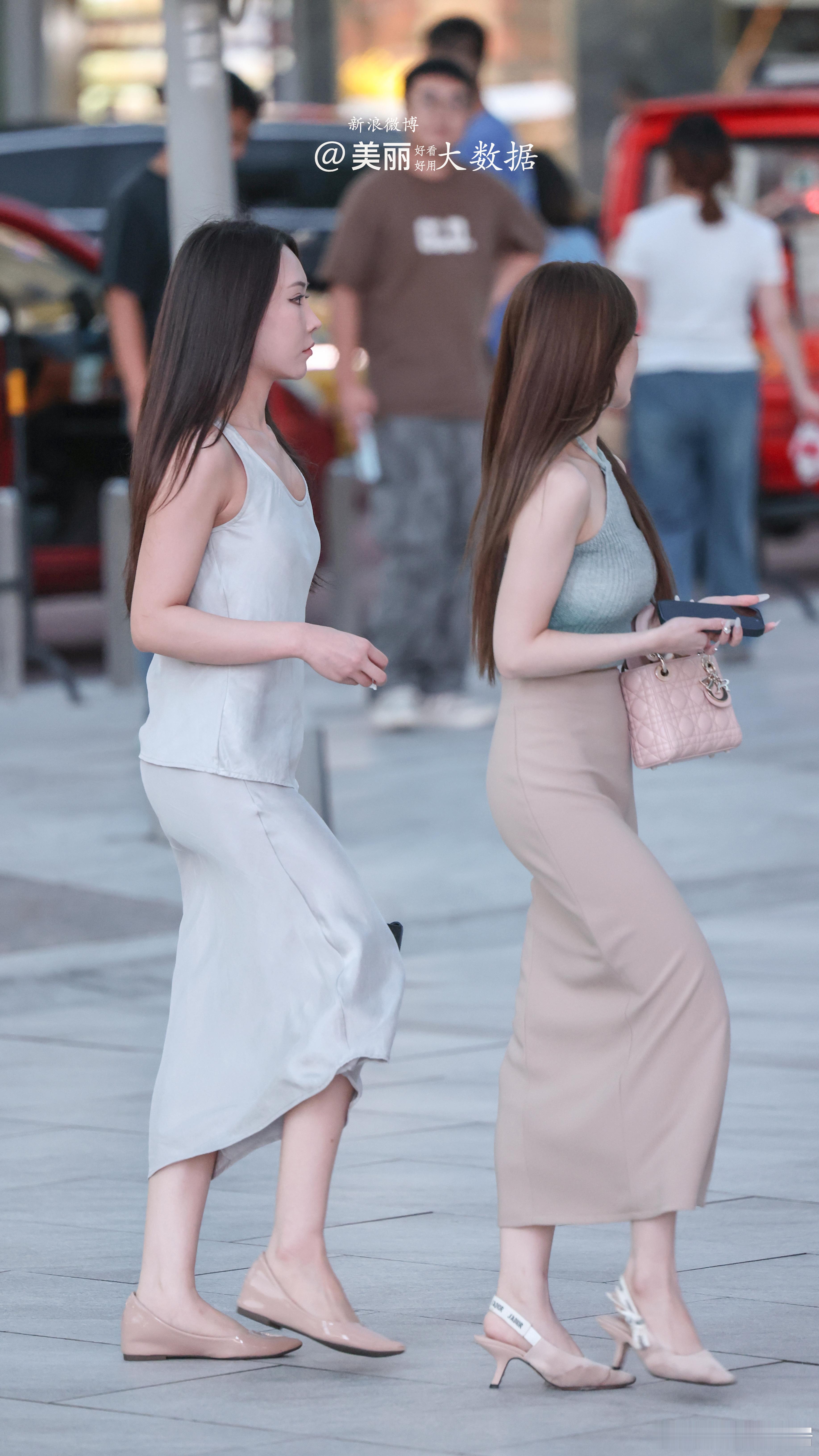 不愧是闺蜜👭神同步！​​​