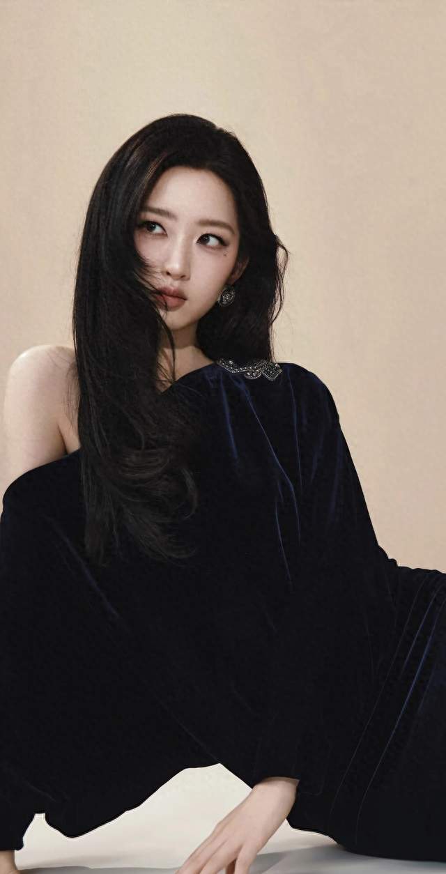 高清女神壁纸邓恩熙