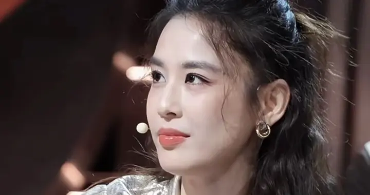 黄圣依主咖发布会惊艳亮相！20岁状态逆天驻颜术曝光