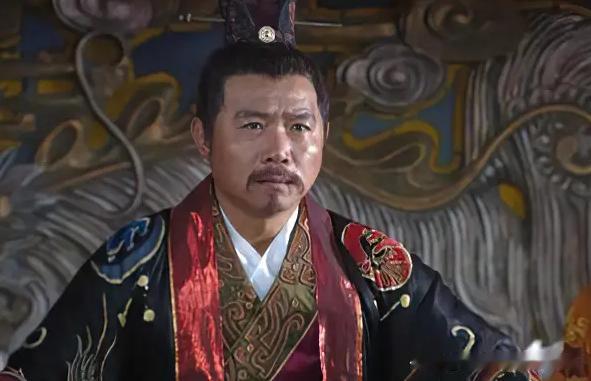 张士诚没斗过朱元璋，一是先天短板，二是没有谋划，四处出击，浪费渡江战机。元末