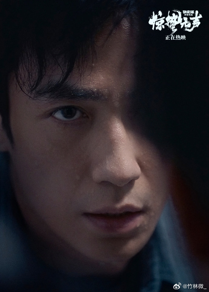 朱一龙这里不让打车提前走位也没用！杨幂跑得太快，朱一龙直接抓空，一脸懵也太真实，