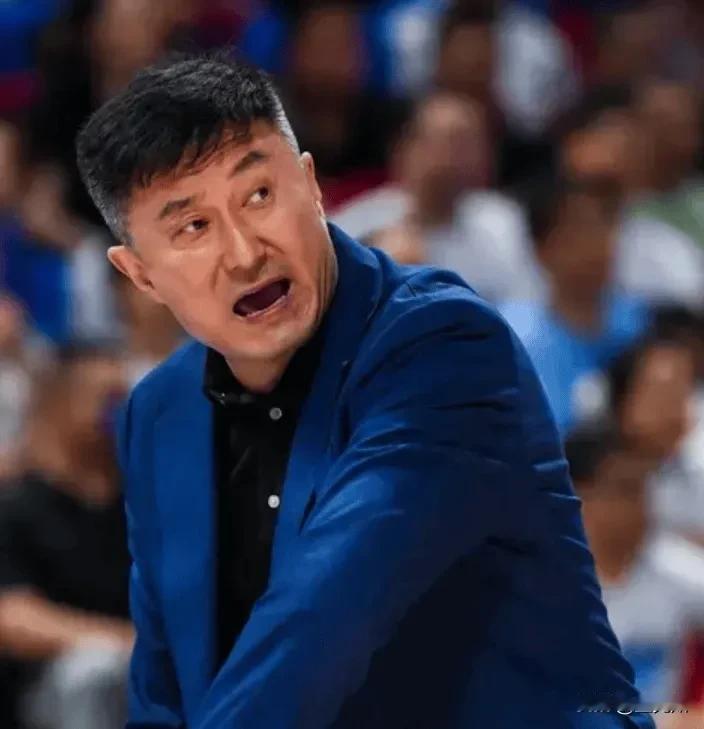 杜锋这赛后采访真的是金句频出啊，杜锋赛后采访说，被淘汰了不遗憾，如果说没拿总冠军