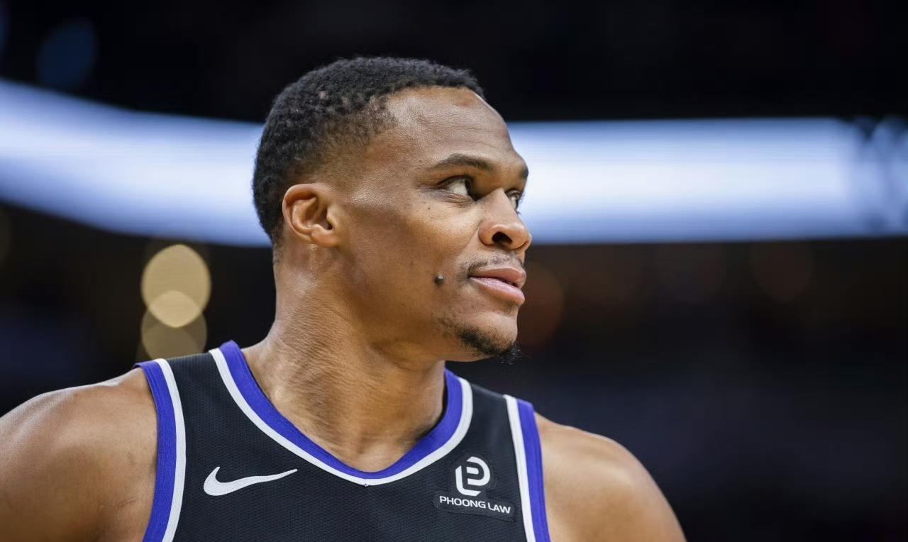 拉塞尔-威斯布鲁克可能被国王交易了。消息来自Andscape名记Spears。