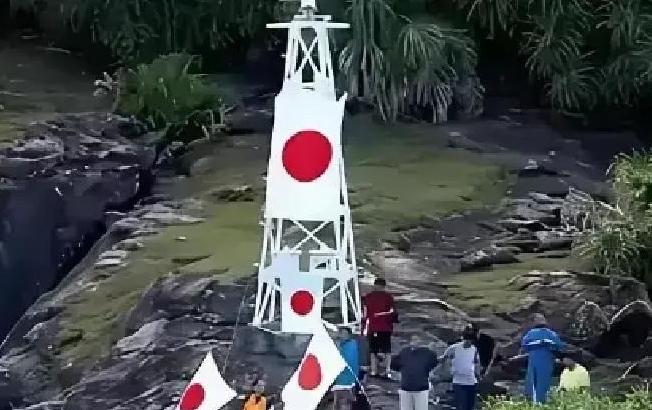 现在明白了，咱们为什么不趁着中日冲突拆掉钓鱼岛上的灯塔了，因为这个灯塔大概率会成