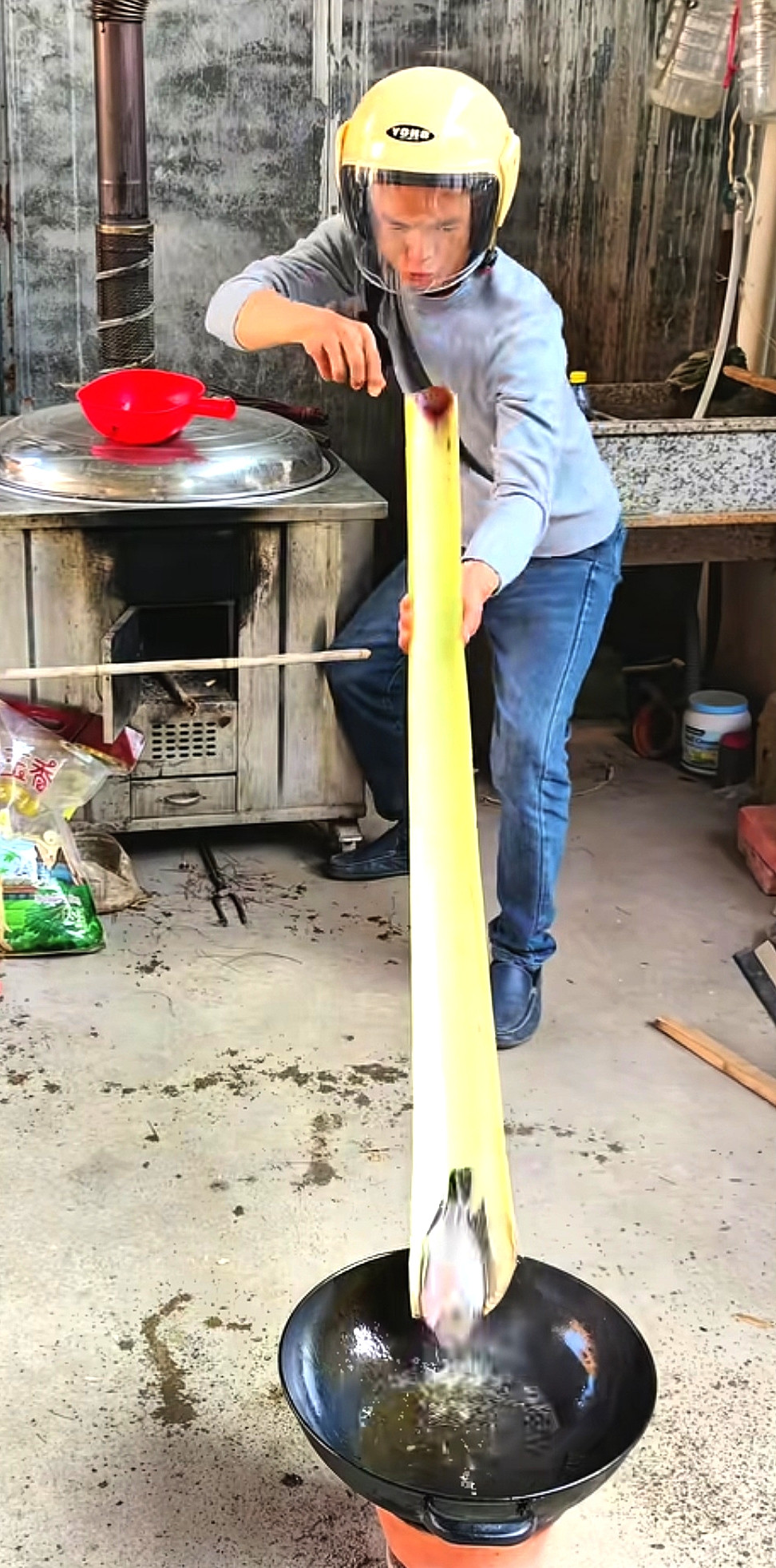 他是不是很Man,丢死人了。