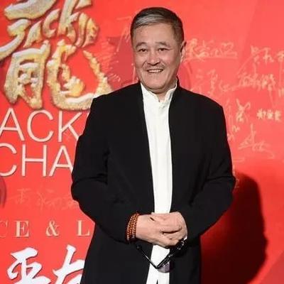 2014年，成龙高调举办60岁寿宴，成龙打电话给赵本山：“赵兄，过几天就是我60