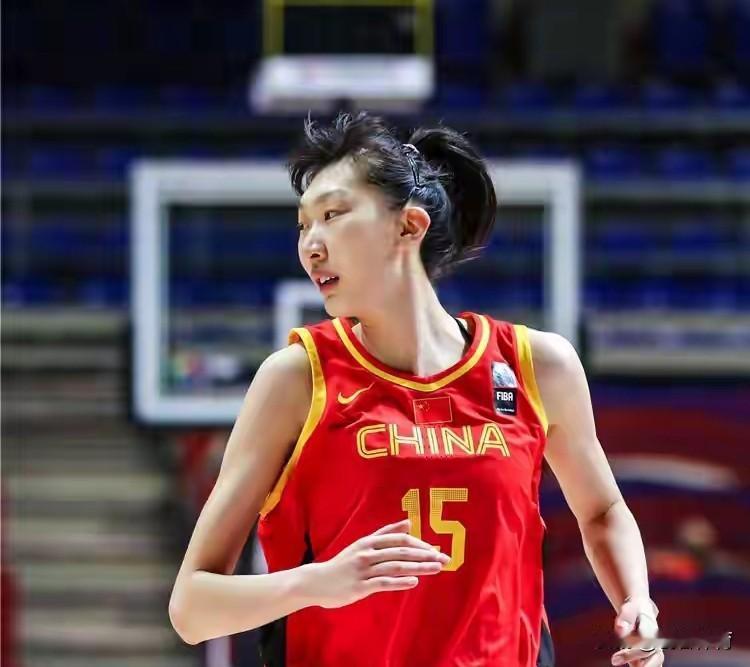 中国女篮74：70险胜捷克女篮赛后球员表现评分！韩旭8.9分（当之无愧的球队