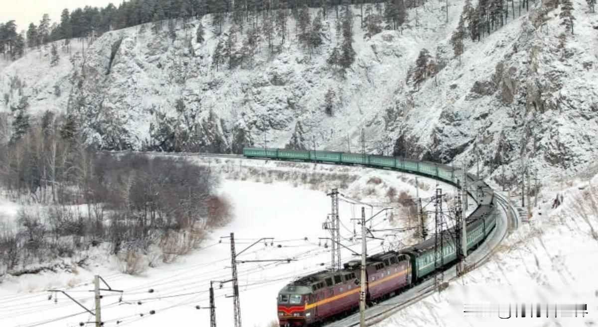 一条停了25年的铁路突然重启，俄远东九个联邦主体争抢对华通道，中国口岸同步推进配