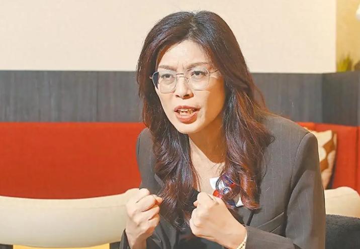 只剩4天，郑丽文不许大陆改变现状，西方察觉异样，武统要来了？最后还有4天，国民党