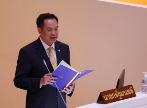 泰国开始转向了？11月18日，泰国总理下达命令：全面深化与中国的合作。这是在泰国