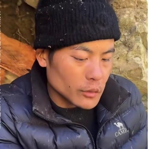 骆驼品牌方服气了，“荒野求生”节目组也无语了，没想到真有“刀疤哥”这么一