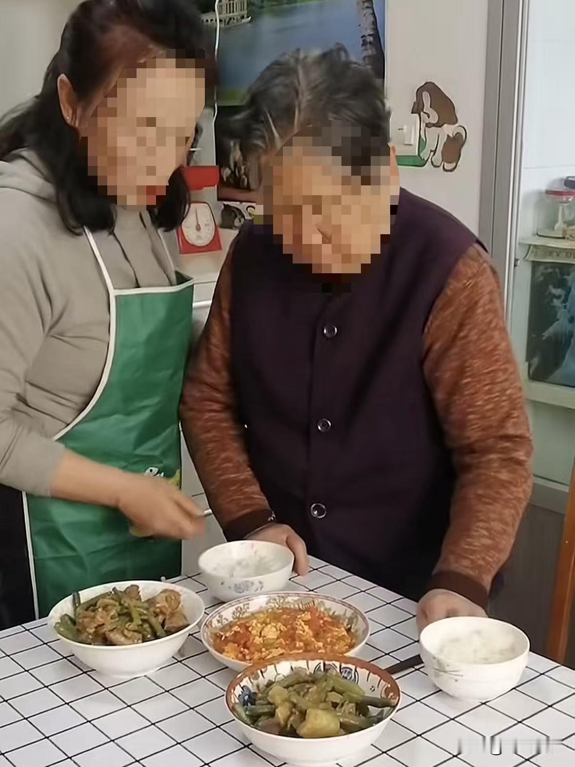 北京，女子患有精神疾病，父亲离世前，委托保姆照顾她，后来保姆还把女子带回老家，一