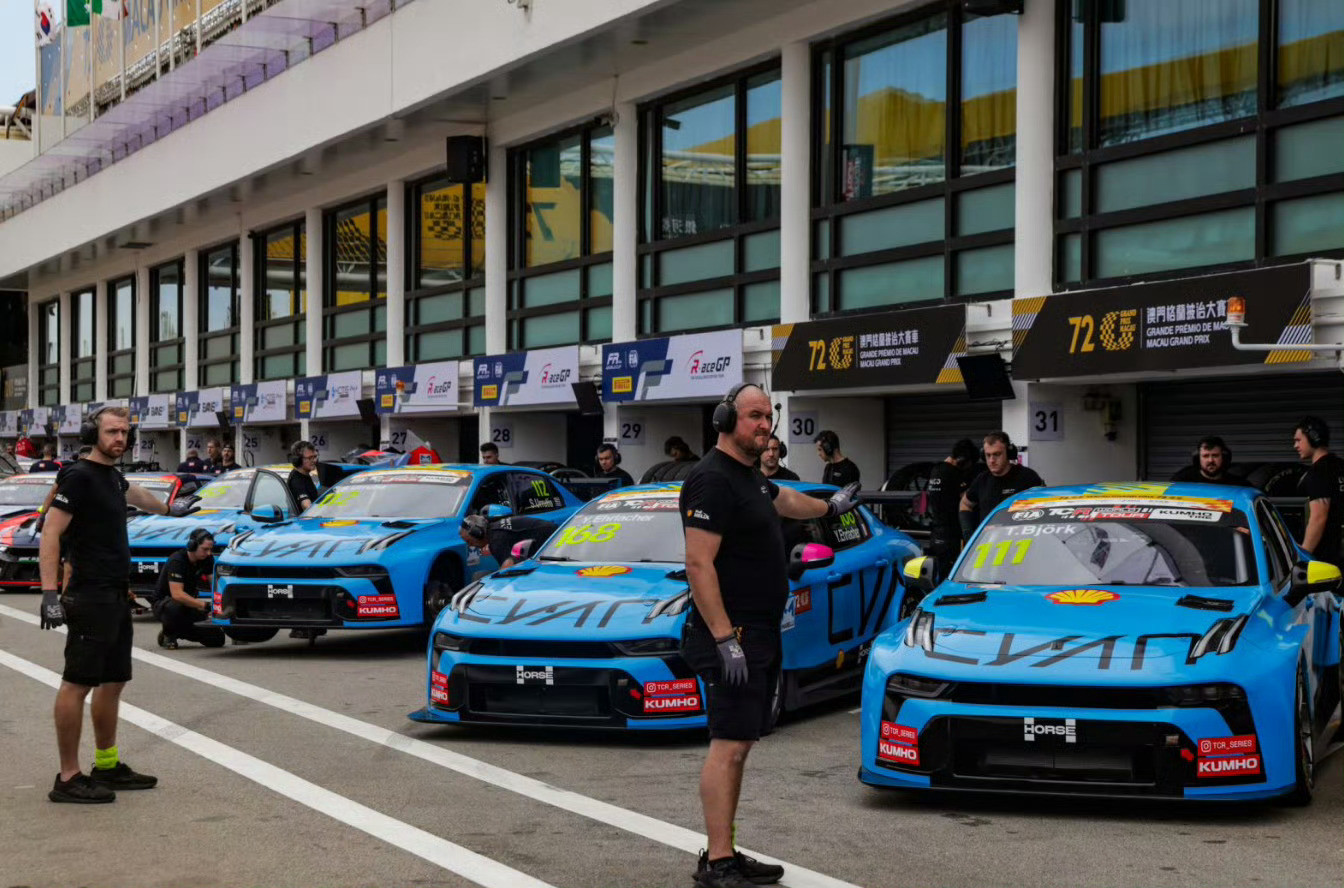 领克在澳门赛道卫冕TCR年度双冠，七年九冠的成绩单，把中国制造的标签焊死在世界顶