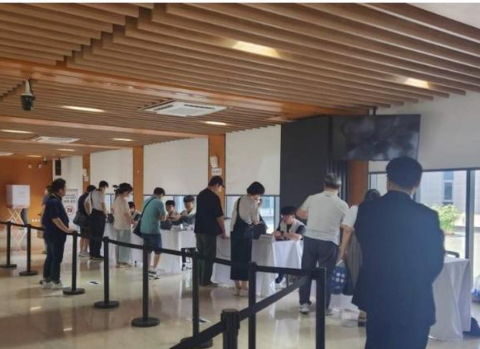 侨民投票率新高韩国大选要变天我滴个乖乖，韩国这次总统大选