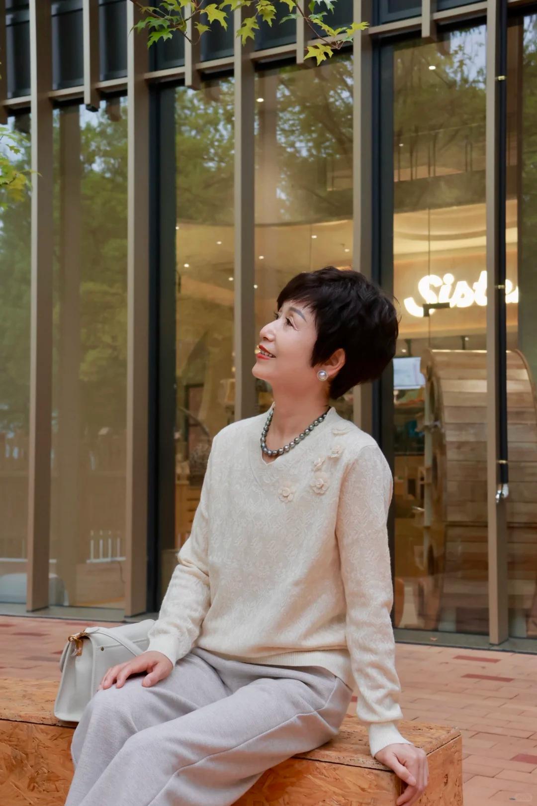 64岁博主春夏针织衫穿搭｜温柔显贵不踩雷✨大龄女性春夏穿搭，针织衫才是本命单