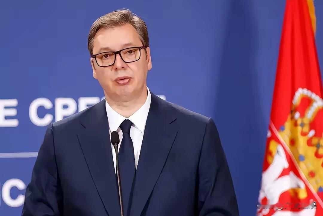 不能让这个好兄弟被欺负！武契奇这次是真亮刀了。他公开警告：阿尔巴尼亚、克罗地