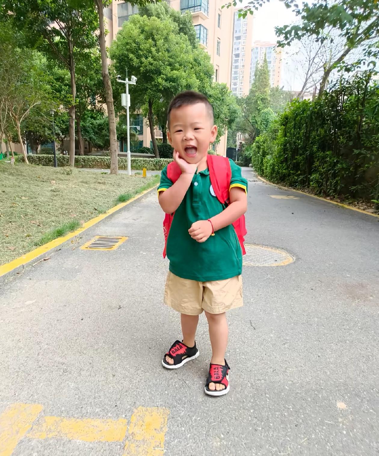 湖南7岁男童在爸爸失踪四年后去世，妈妈透露原因，没想到当年的话一语成谶！8月