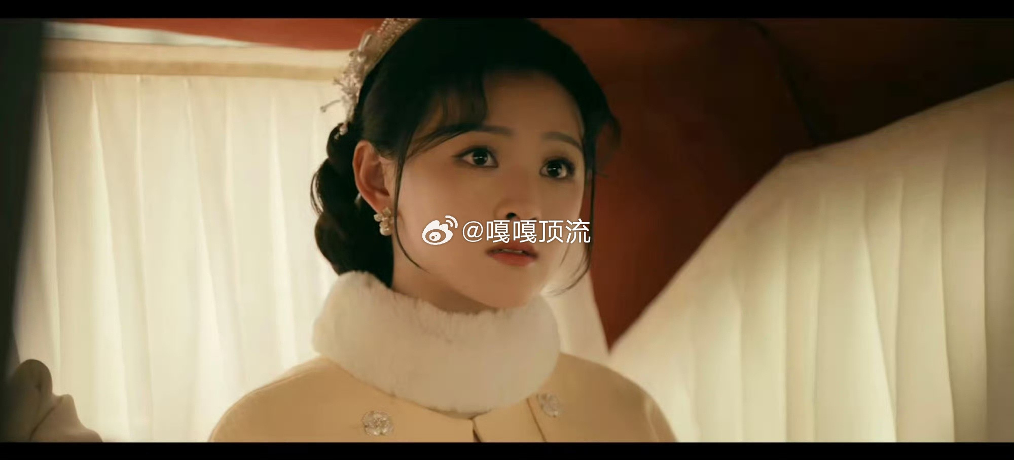 王奕婷演尹新月王奕婷这尹新月选得不错啊，年纪小脸也嫩，演出了大小姐的娇憨和机智
