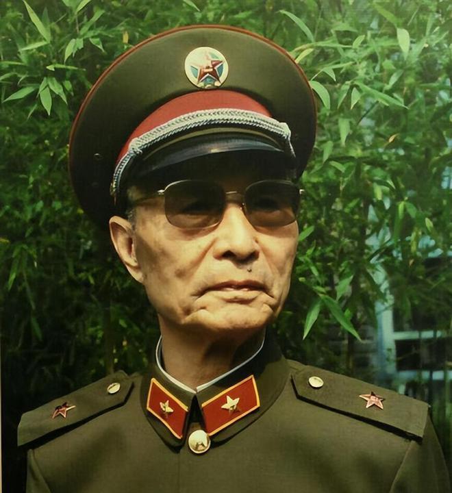 1960年张震请张爱萍吃饭，得知许世友也来，张爱萍：是时候做个了结。[666]