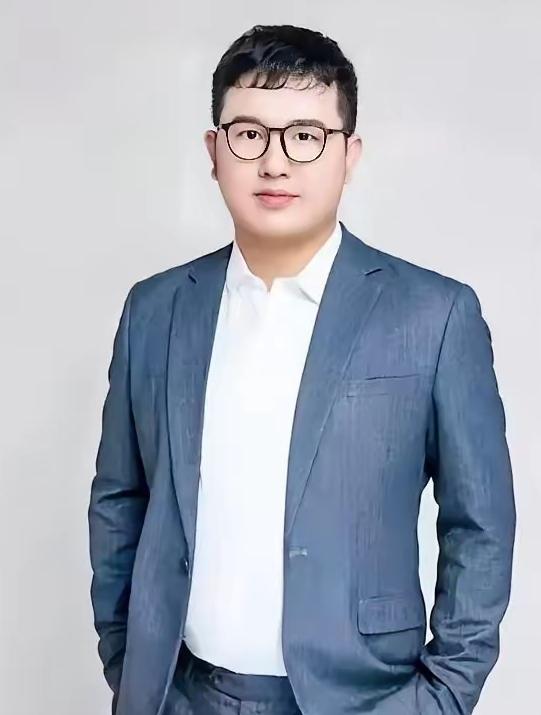 20亿美金的收购案，硬生生被按下了终止键。折合人民币一百多亿。华科90后毕业