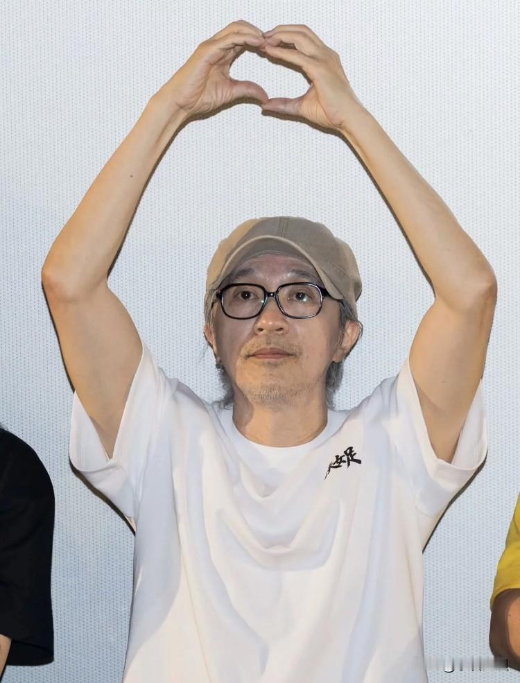 星爷这次又被误解了，《功夫女足》上映6天狂揽9亿，结果所有人讨论的第一眼，