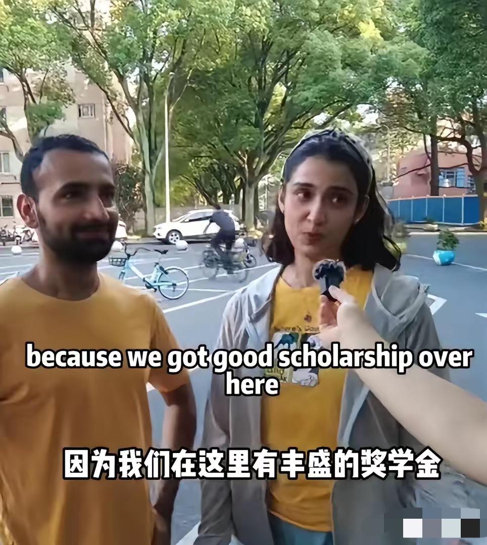 上海交大的印度留学生，盛赞中国是最好的国家。因为给了他们全额奖学金，加上生活补