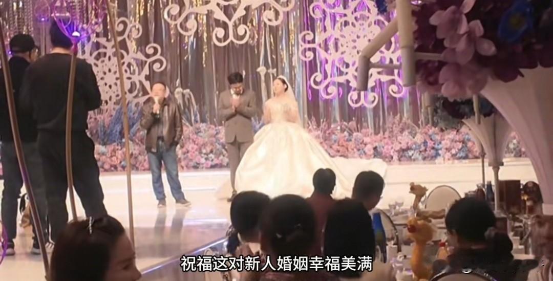 “你们能结婚，是班主任的失职。”近日，湖南，一对新人结婚请来了高中班主任来当证