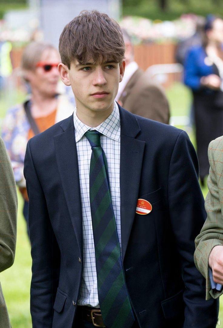 英国王室🇬🇧12月17日，爱丁堡公爵夫妇的长子威塞克斯伯爵詹姆斯18岁生日