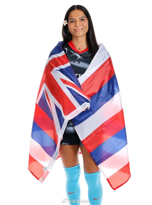 全球归化全球入籍菲律宾女足继续归化，从美帝搞来了26岁的葡女甲中场柯伦，俄勒冈