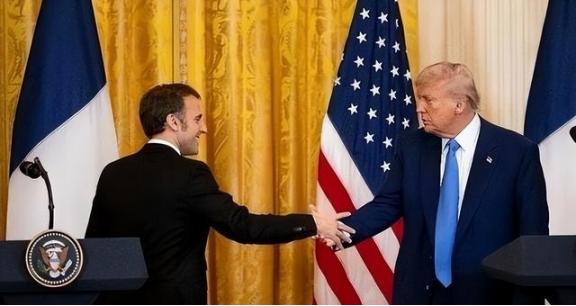 台海战争一触即发，西方冻结3.2万亿中国资产威慑，中国王炸底牌曝光：美债、稀土、