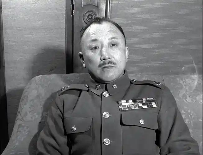 1949年开国大典之前，毛主席收到一封特殊的来信，署名是国民党高级将领卫立煌，他