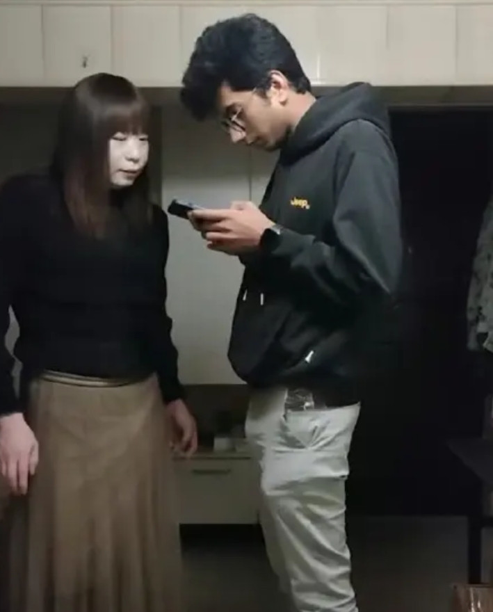 南京“红姐”的事情，受影响最大的可能是成都，网络上说的成都“圆脸胡子”男在南京“