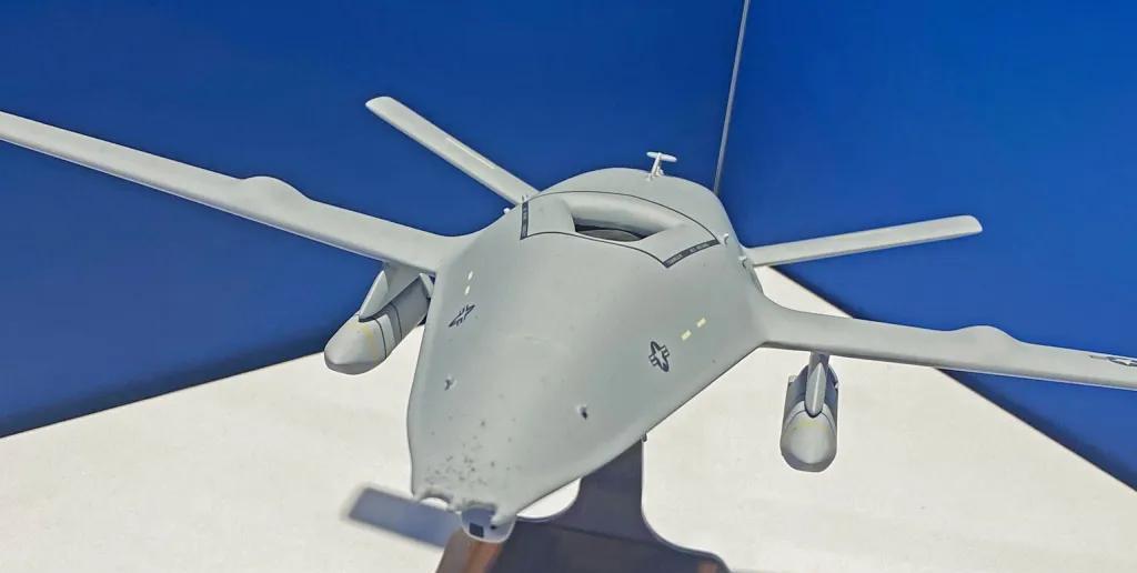MQ-25使美国航母拥有超过1500海里（2800公里）的打击半径。MQ-25