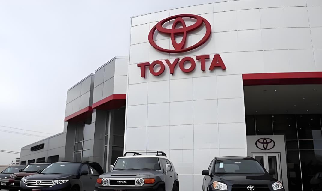 日本汽车产业惨烈下滑，几年之后将被中国汽车产业所取代，这是我国新能源战略的必然胜