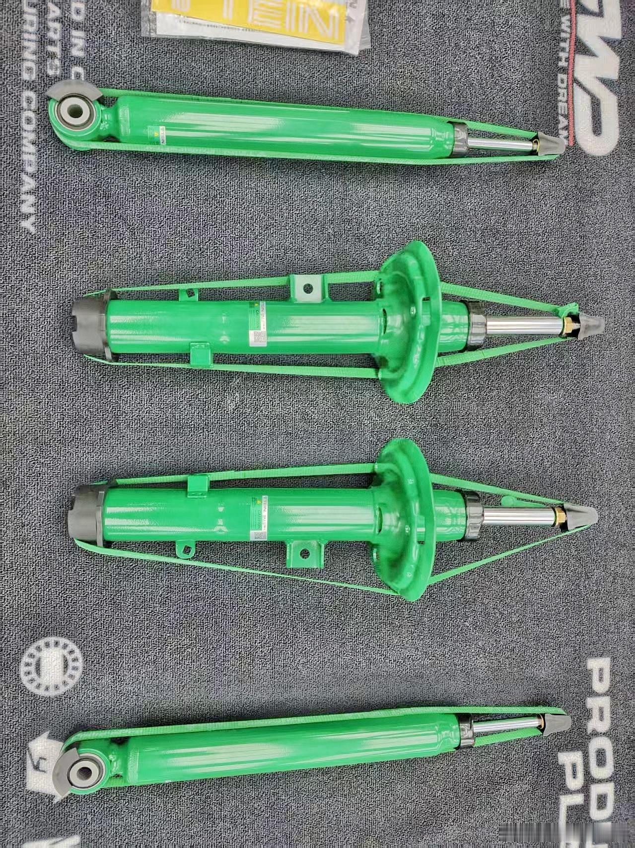 麦弗逊的杆显著比别的类型的粗。。。