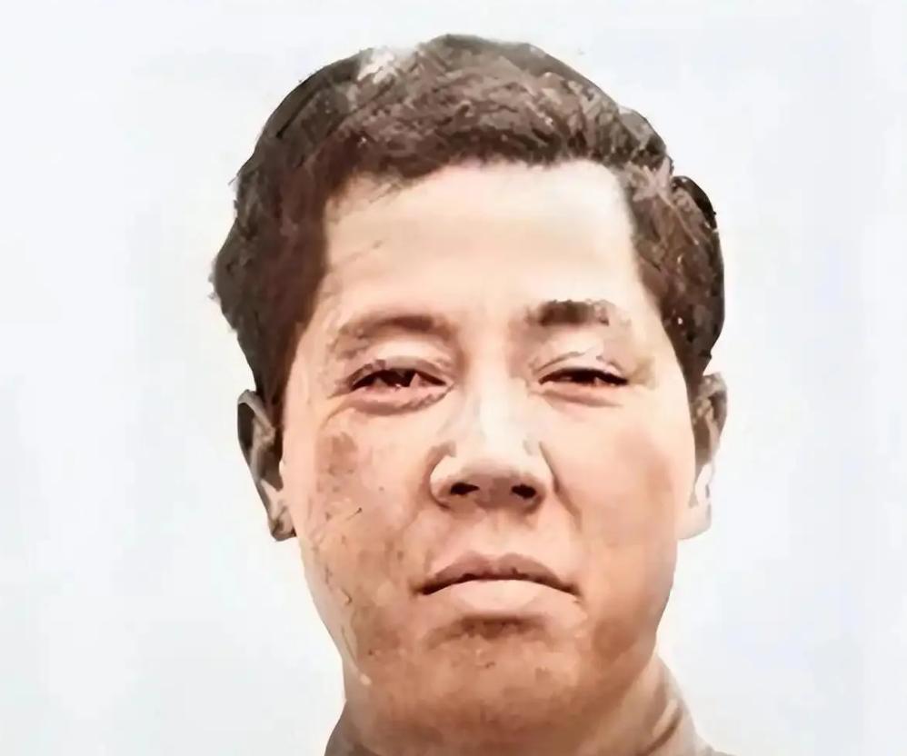 1971年，戴笠孙子在安徽修拖拉机被判死刑时，他平静地说了一句话，身经百战的办案